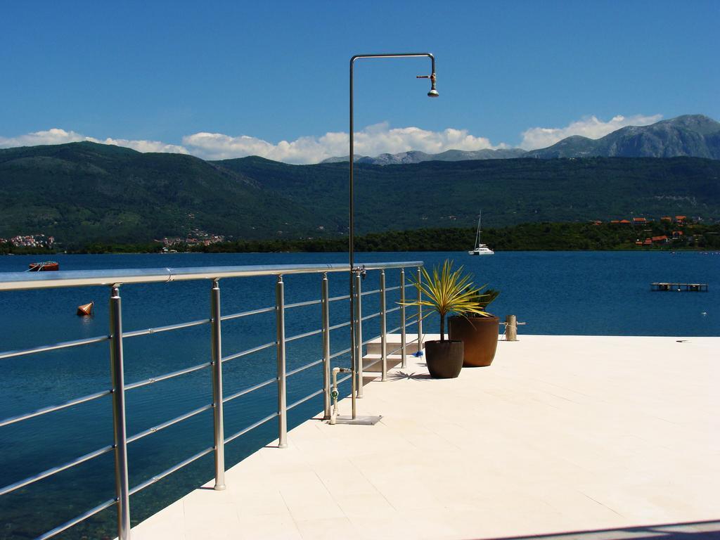 Apartments Monet Tivat Exterior foto